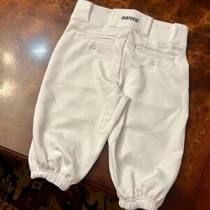 White Marucci baseball shorts (Boys youth L)